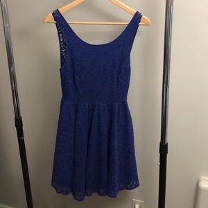 Back V royal blue lace dress